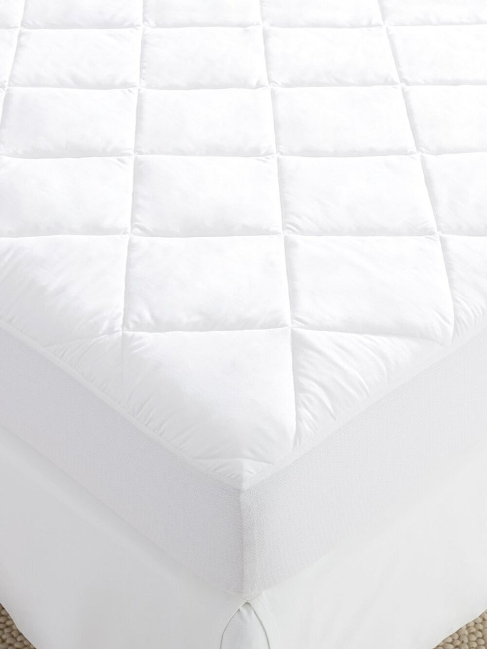Pottery Barn Teen Essential Waterproof and Stain Repellant Mattress Pad Full